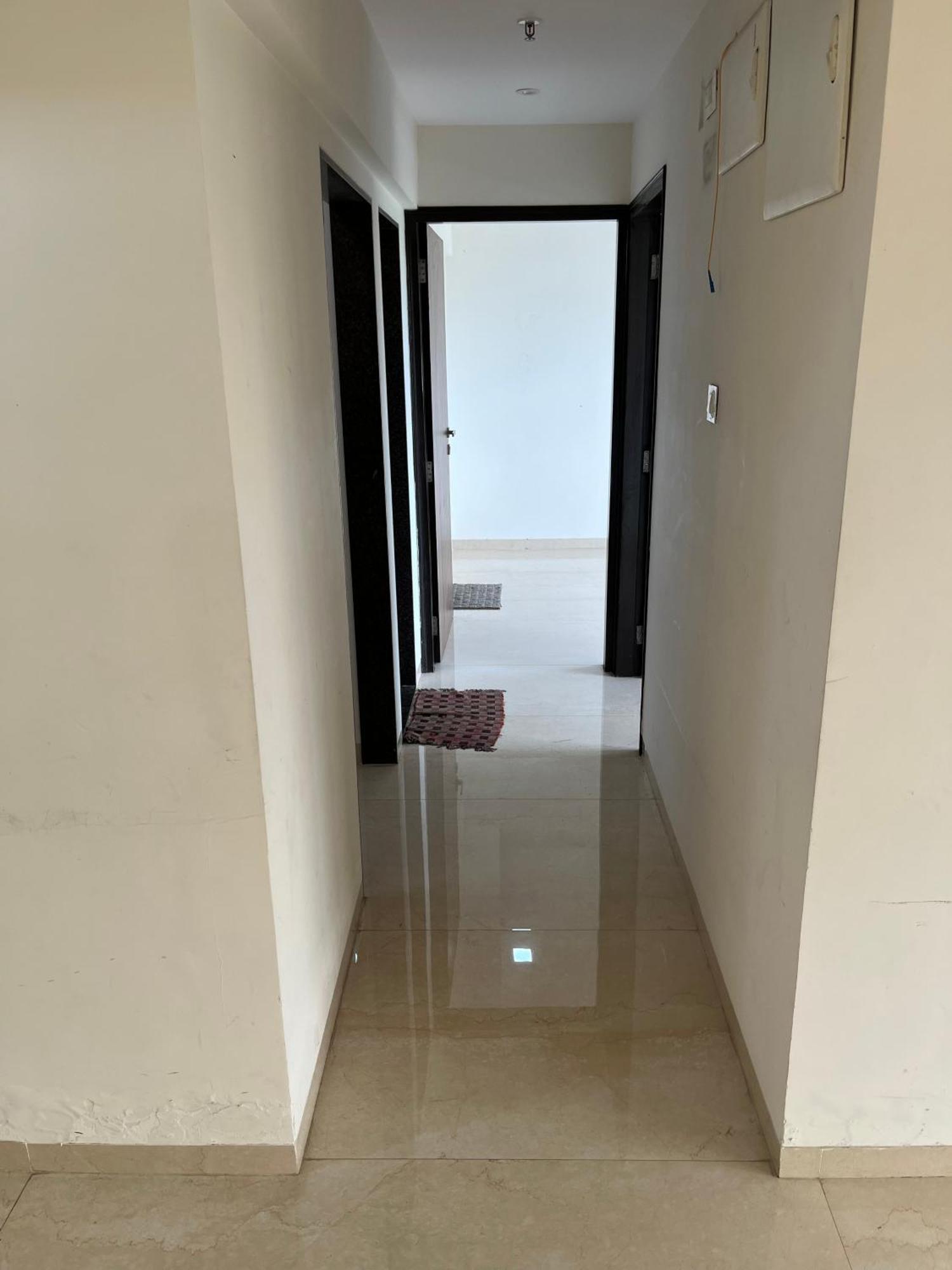 Shared Room In Apartment Building In Upper Juhu Mumbai Exterior photo